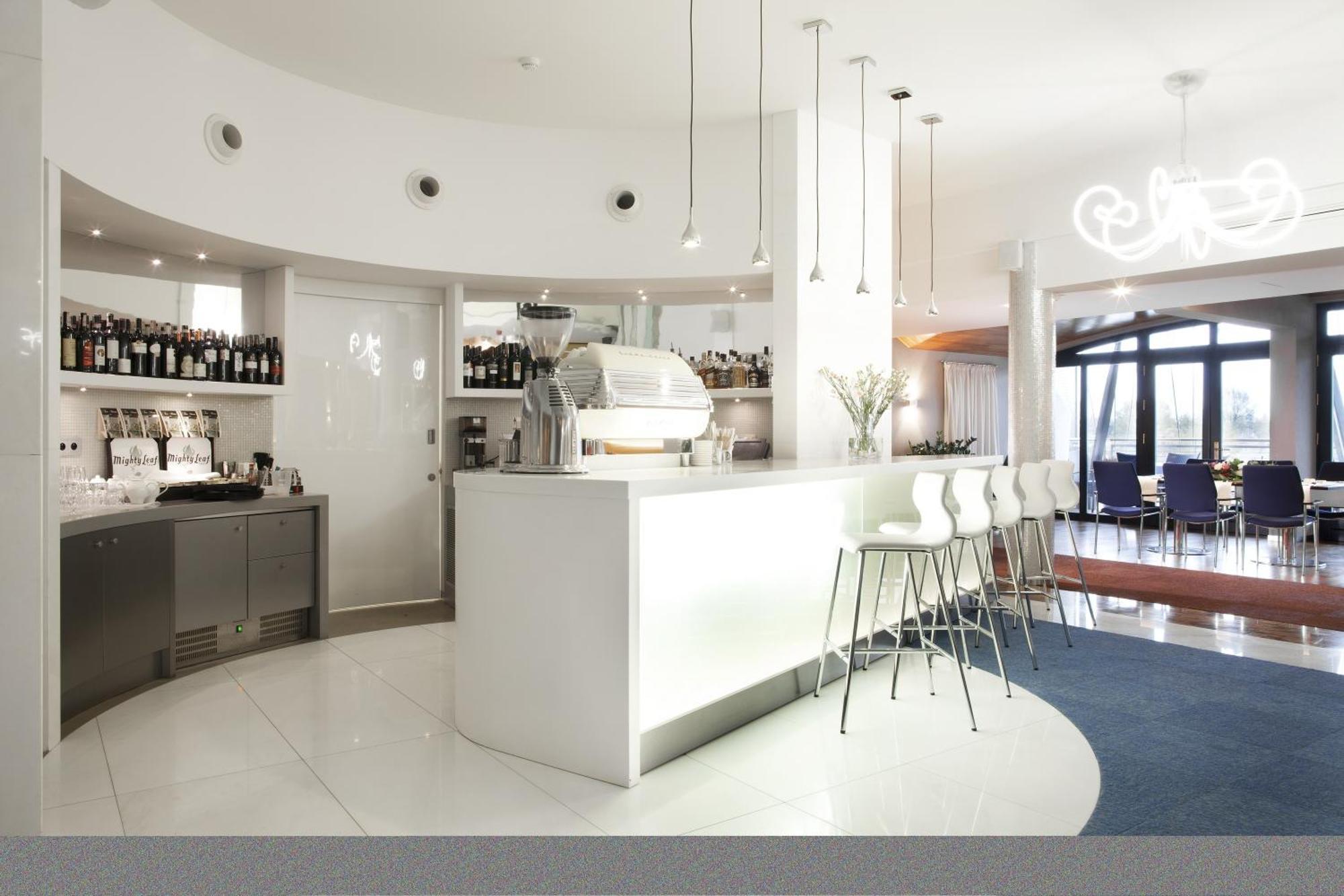 Niebieski Art Hotel & Spa — Photos 2